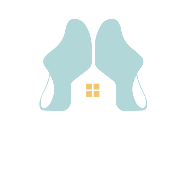 Little Clogs Holidays Logo