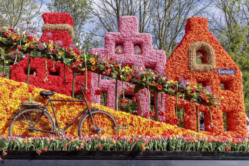 A day out at the Keukenhof flower festival Little Clogs Holidays