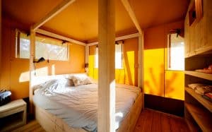 Landal glamping Neufchateau bedroom