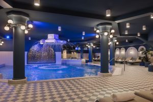 EFTELING GRAND HOTEL POOL