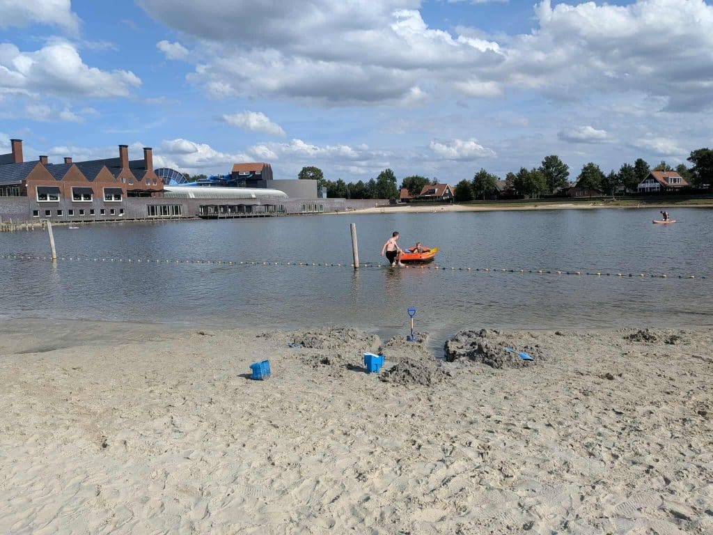 Hof van Saksen lake