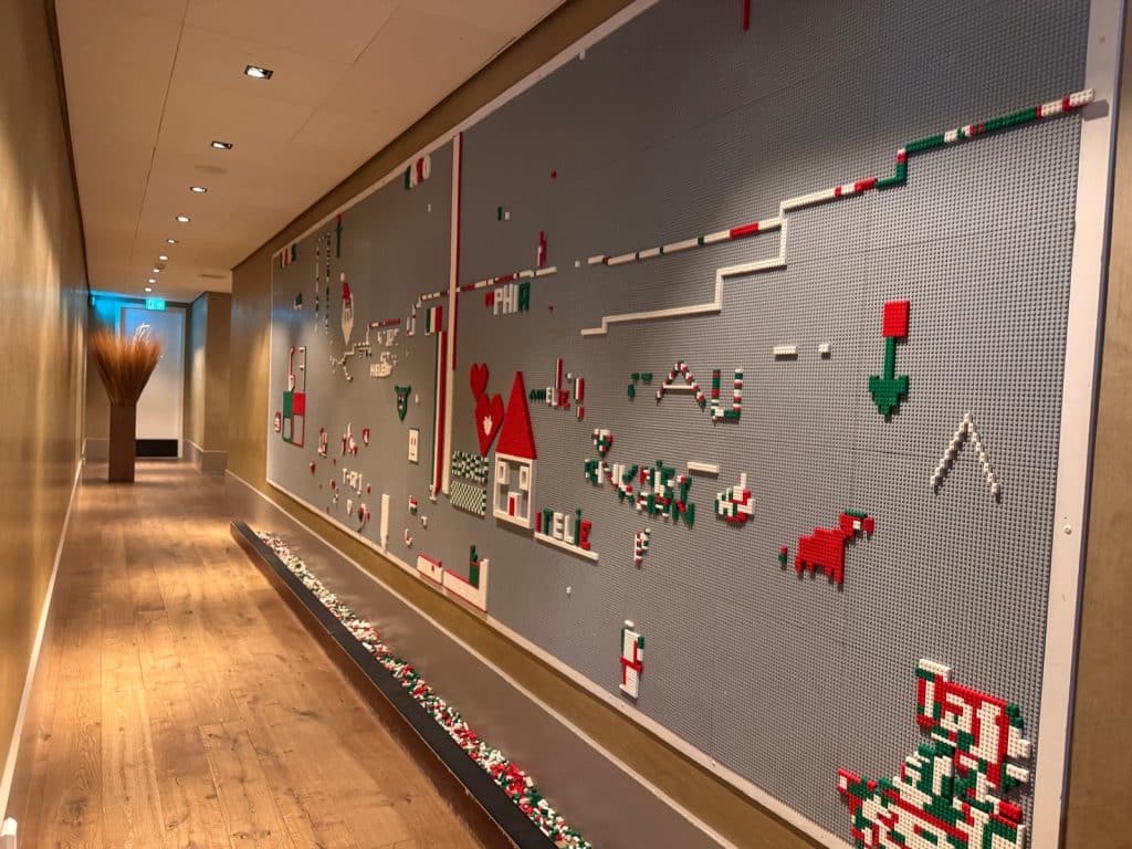 Lego wall restaurant Gusto 