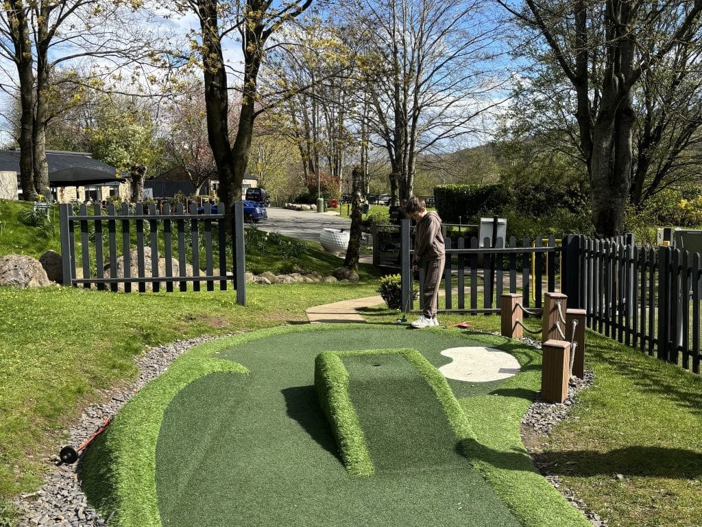 Landal Aysgarth Mini Golf