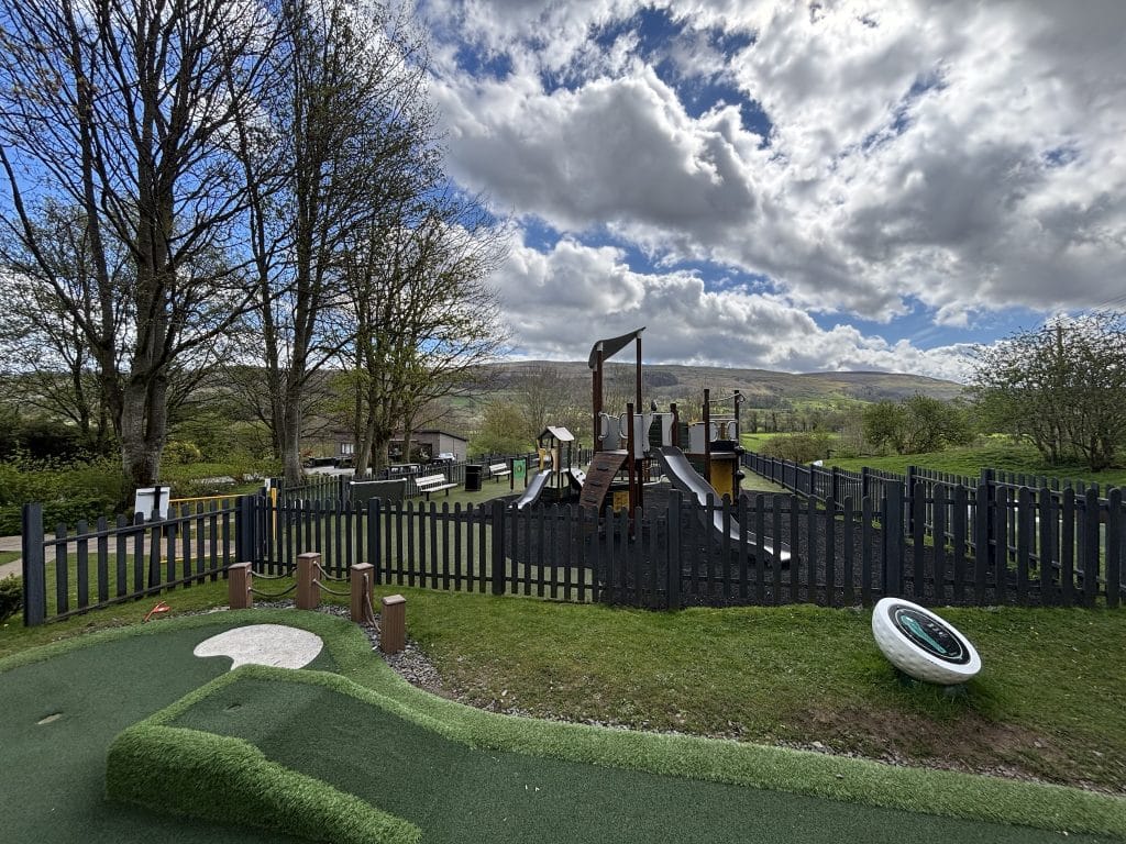 Landal Aysgarth Play Area And Mini Golf