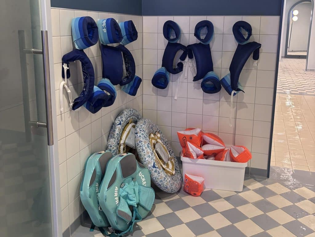 Floation Aids Efteling Grand Hotel