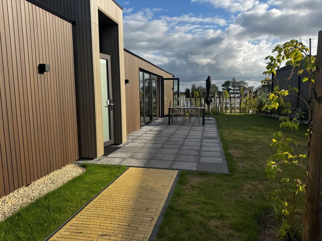 Lodge garden