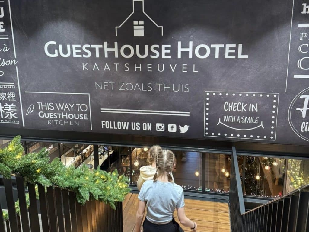 GuestHouse Hotel In December