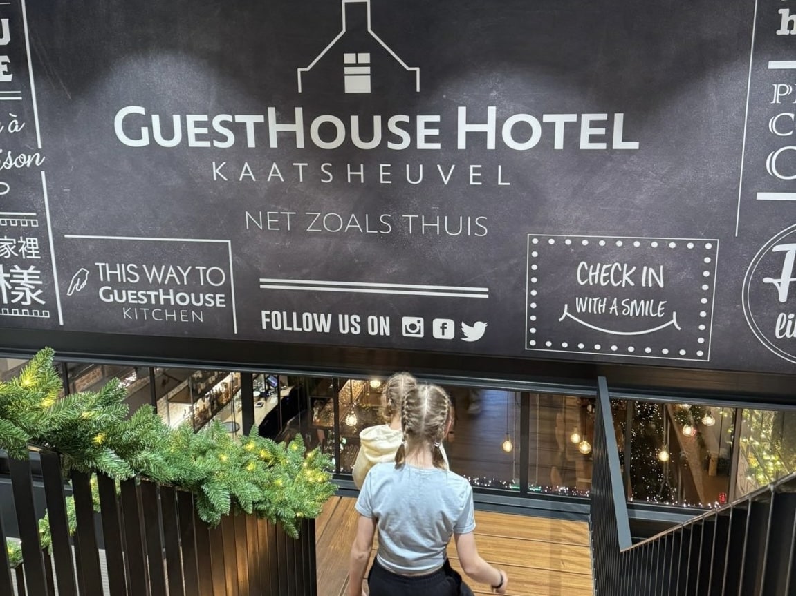 GuestHouse Hotel In December