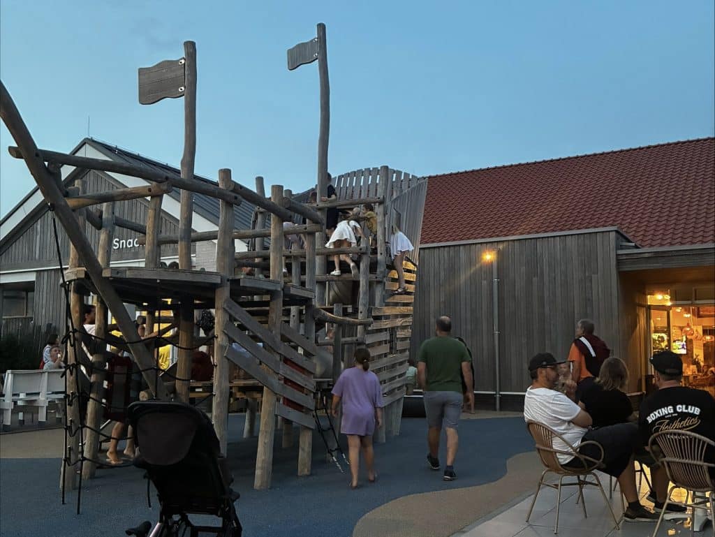 Landal Beach Resort Nieuwvliet Bad Bar Terrace